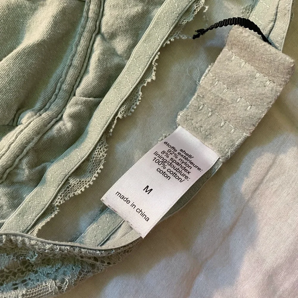 Bralette - Picture 2 of 4
